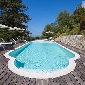 Borgovecchio 3*, Camaiore Italië